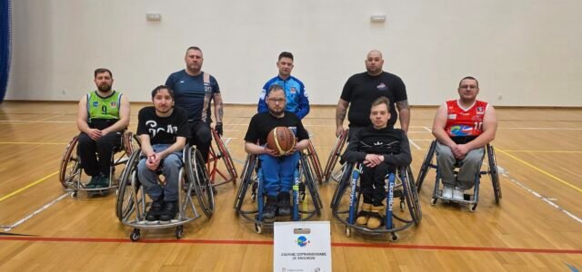 Koszykarze na wózkach po turnieju w Koninie